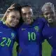 Marta tira foto com Dudinha e Jhonson após a vitória de virada de 2 a 1 sobre o Japão em Bragança Paulista