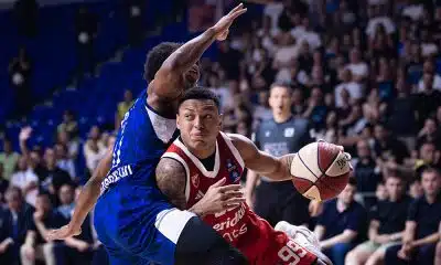 Na imagem, Yago dos Santos partindo para a cesta para o Estrela Vermelha.