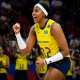 Ana Cristina - Vôlei - VNL - faixa Paula Pequeno