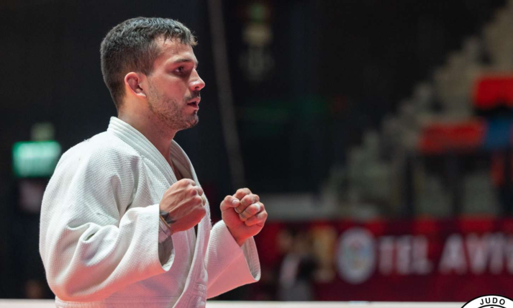 Mundial de Judô 2025: Daniel Cargnin comemora após vencer japonês nas quartas de final