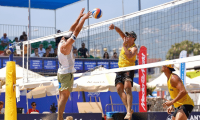 George e Saymon em partida do Challenge de Alanya de vôlei de praia