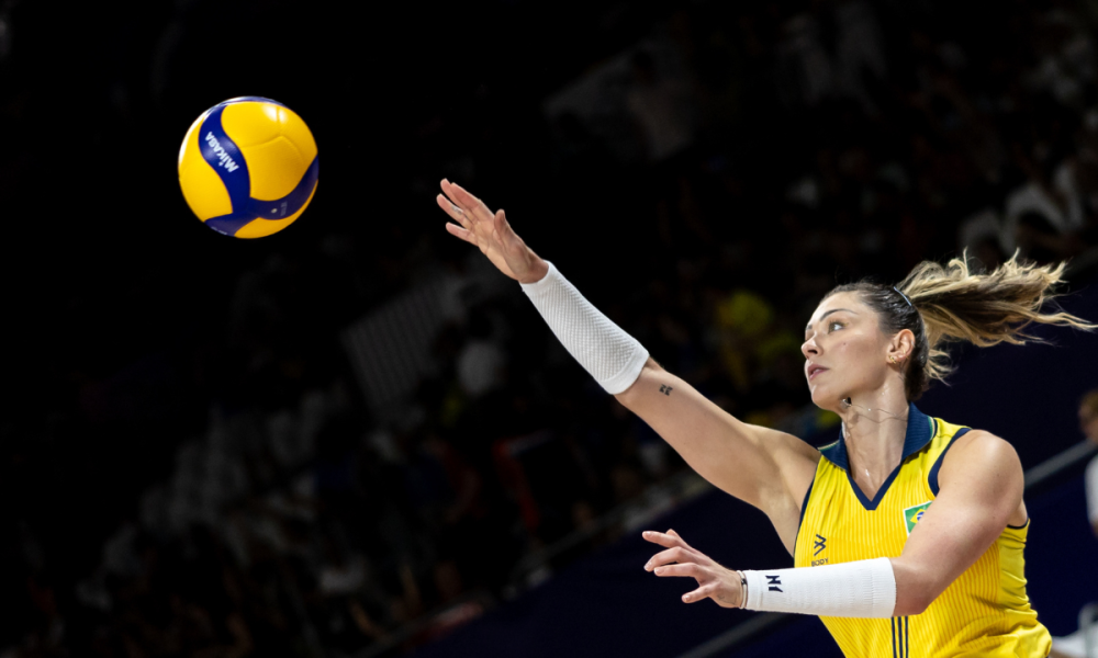 Rosamaria vai jogar no duelo entre Brasil e Bélgica na Liga das Nações (VNL) Feminina