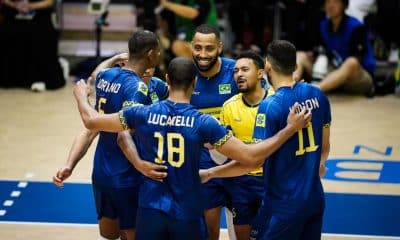 Brasil com Lucarelli em jogo contra Turquia pela Liga das Nações (VNL). Vitória da Seleção Brasileira