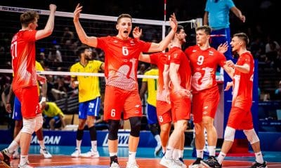 Brasil leva 3 a 0 da Polônia e fica com a medalha de prata do vôlei masculino na Universíade