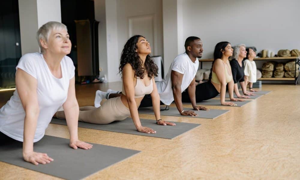 Como o yoga pode prevenir lesões em esportes de impacto
