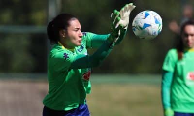 Lorena - Goleira da seleção brasileira - Brasil se preparando para a Copa América