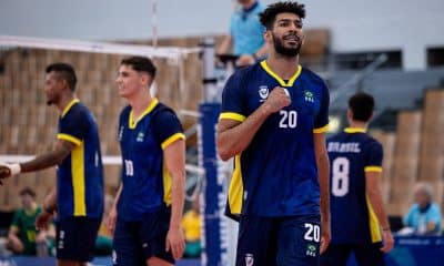 Pietro central do Brasil na Universíade no vôlei masculino