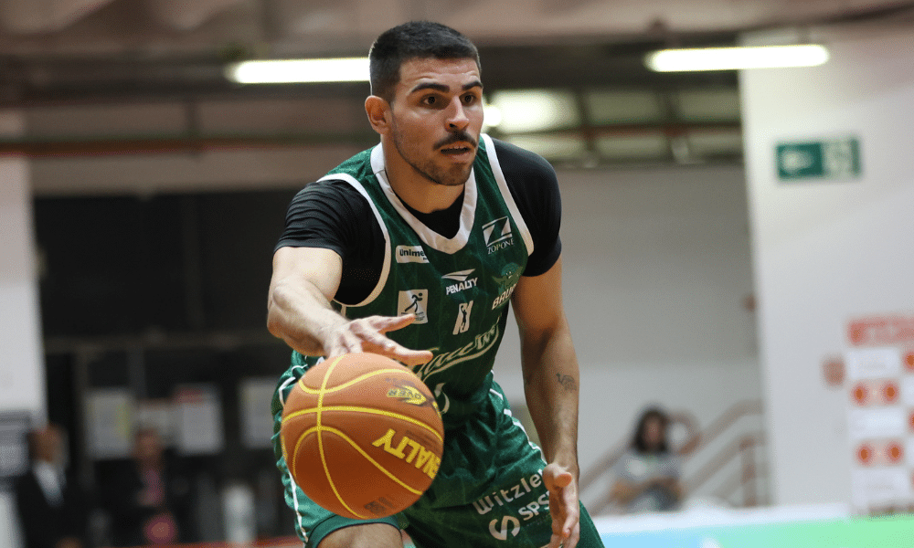 Gustavo Santana basquete Bauru Basket renovação