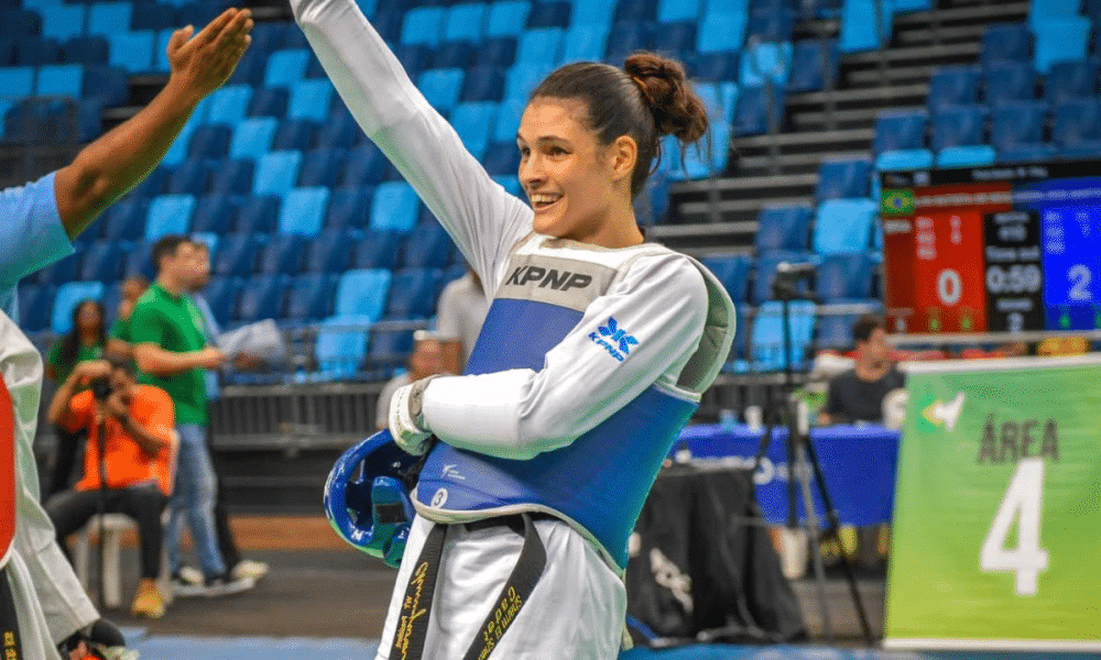 Maria Clara Pacheco Taekwondo campeã muncial de taekwondo