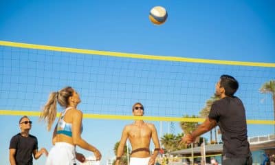 Vôlei de praia e conexão social- treino, amigos e bem-estar