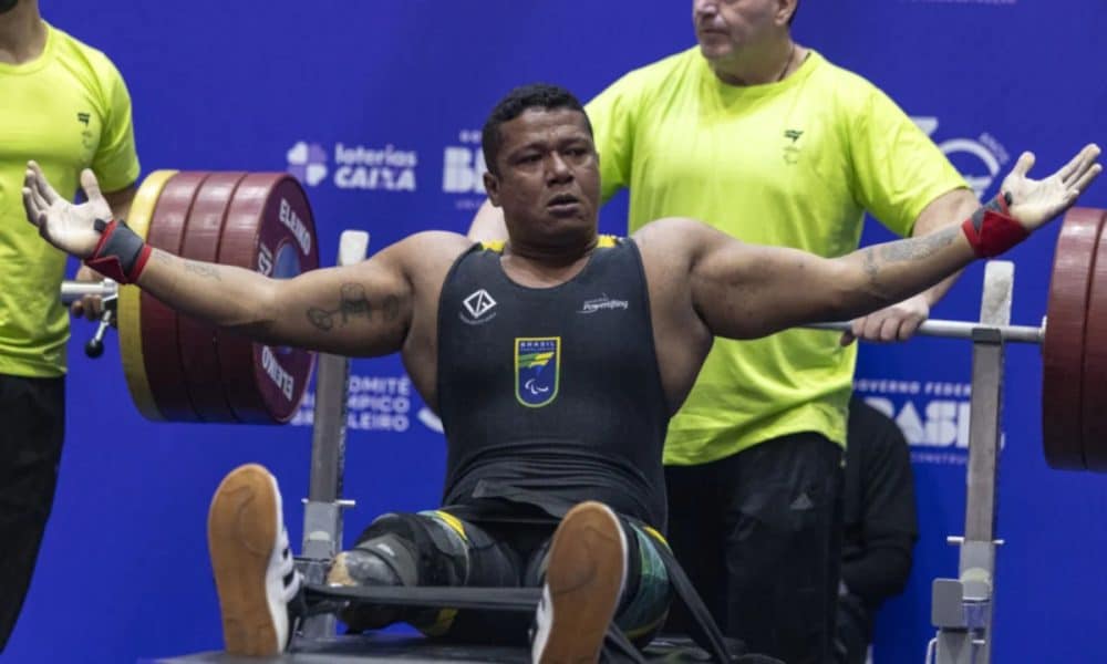 Jose Arimateia representa o Brasil no Halterofilismo