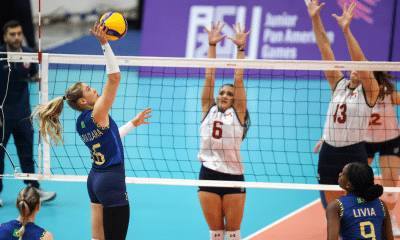 Maria Clara Andrade nos Jogos Pan-Americanos Júnior Assunção-2025 durante partida de vôlei da seleção brasileira