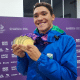 Stephan Steverink posa para foto com todas suas medalhas dos Jogos Pan-Americanos Júnior Assunção-2025