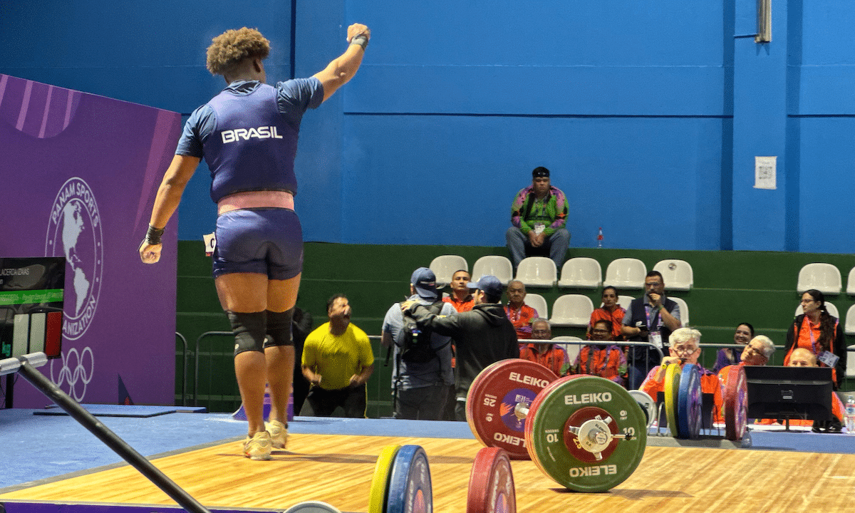 Cristhian Izaias comemora resultado nos Jogos Pan-Americanos Júnior Assunção-2025 (Foto: Mateus Nagime)