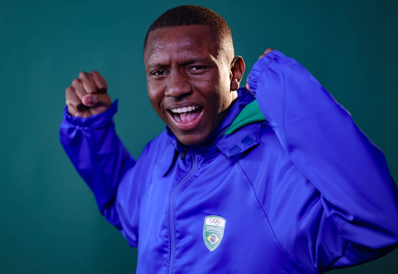 Lucas Mateus e Maria Alvites medalha de prata caratê Jogos Pan-Americanos Júnior de Assunção 2025