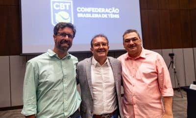 Na imagem, presidente da CBT, Alexandre Farias, ao centro, no dia da eleição, no final de 2024.