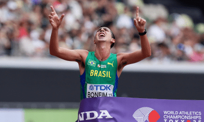 Caio Bonfim ganha medalha de ouro na marcha atlética no Mundial de Atletismo