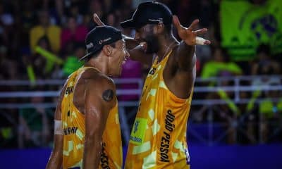Evandro e Arthur campeões da etapa de João Pessoa do Circuito Mundial de Vôlei de Praia