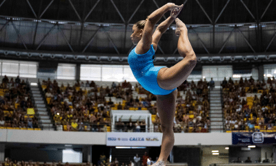 Flavia Saraiva durante sua apresentação na série de trave no Campeonato Brasileiro de GA