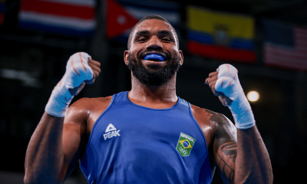Fora do Mundial, Abner Teixeira torce por colegas e descarta aposentadoria