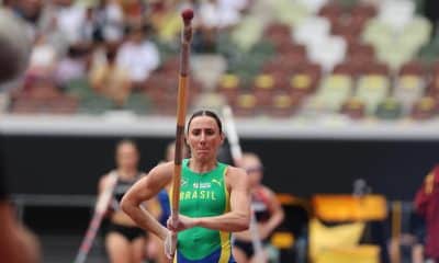 Juliana Campos atleta do salto com vara do Brasil no Mundial de atletismo