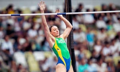 Juliana Campos na final do Mundial de atletismo no salto com vara