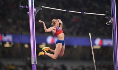 Katie Moon liderou a dobradinha dos Estados Unidos no salto com vara com a medalha de ouro no Mundial de atletismo