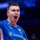 Lukas Vasina comemora a vitória da Tchéquia sobre a Tunísia pelas oitavas de final do Mundial de vôlei masculino