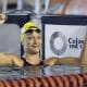Na imagem, Manuela Sega comemorando a nova marca de recorde nos 50m peito no Sul-americano juvenil.