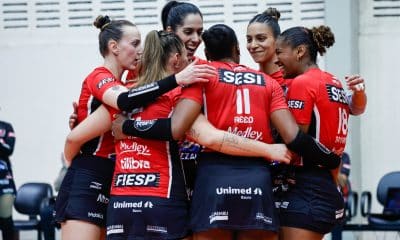 Sesi Bauru venceu Renasce Sorocaba na primeira partida da semifinal do Campeonato Paulista 2025 de vôlei feminino com destaque para Acosta