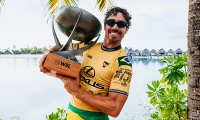 Yago Dora campeão mundial de surfe