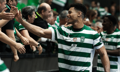 Ed Silva em ação pelo Sporting na Champions League de handebol masculino