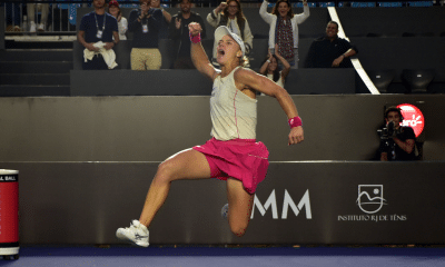 Laura Pigossi comemora após avançar às oitavas de final do SP Open