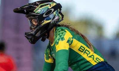 Paola Reis na Copa do mundo de ciclismo bmx racing