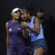 Victoria Barros e Naná Silva jogando duplas no SP Open