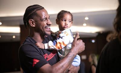 Na imagem, Jhonatan Luz, e seu filho Ethan, se divertindo na festa de abertura do NBB 2025/26.