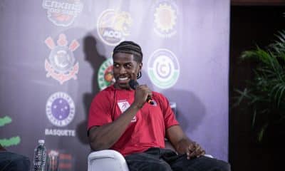 Na imagem, Georginho de Paula na cerimônia do NBB 2025/26.