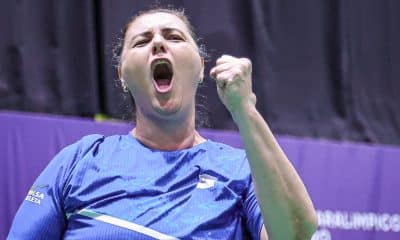 Adriane Ávila é uma das representantes do Brasil na final do Pan de Parabadminton