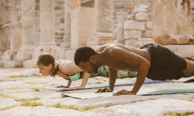 Como treinar força mesmo sem equipamentos