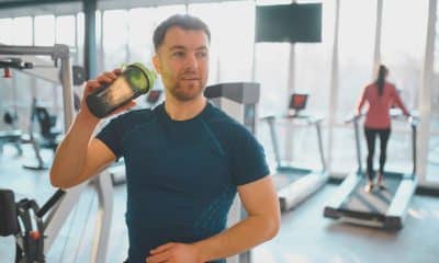 Café, chá ou matcha: qual das bebidas pré-treino naturais melhora mais o desempenho físico?