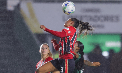 São Paulo eliminado da Libertadores com falha da zagueira Kaká
