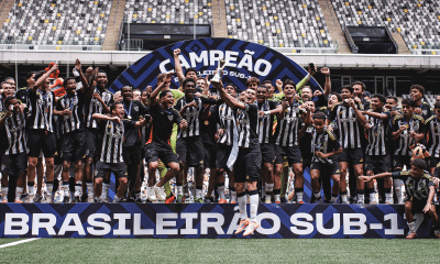 Atlético-MG ergue a taça do Brasileiro Sub-17 de futebol masculino