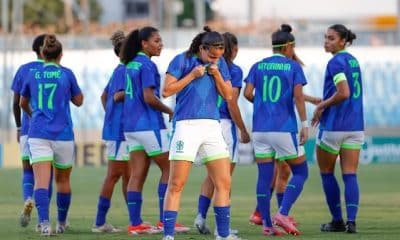 Isa Nunes define amistoso com golaço em Goiânia