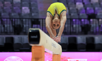 Flávia Saraiva se apresenta na trave no Mundial de Ginástica Artística
