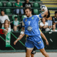 Rudolph em quadra pelo Eurofarm Pelister em jogo da Champions League de handebol masculino