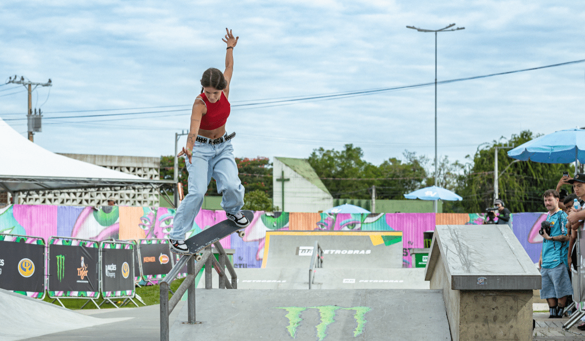 Isabelly Ávila foi a brasileira que avançou às quartas com melhor resultado (Julio Detefon/CBSk)
