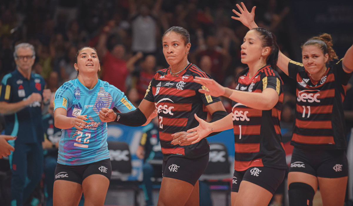 Simone Lee brilhou na vitória do Sesc Flamengo sobre o Minas pela Superliga (Foto: PaulaReis/Flamengo)