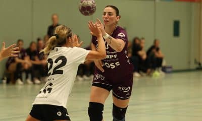 Na imagem, Gabriela Bitolo partindo para a o ataque no campeonato alemão.