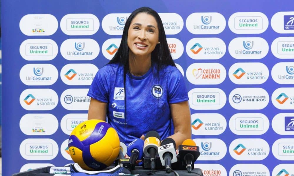 Jaqueline está de volta ao vôlei e vestirá a camisa do Pinheiros na Superliga B