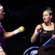 Luisa Stefani e Time Babos perdem na estreia do WTA Finals